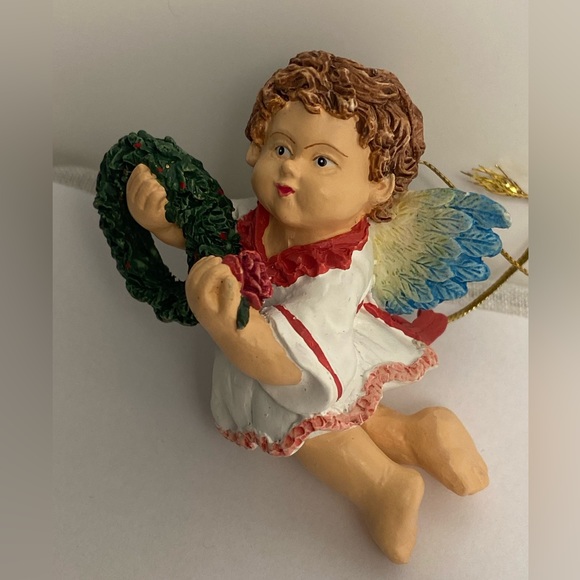 Vintage Cherub Christmas Angel Holiday Ornament wreath rosebud baby angel wings - Picture 1 of 13